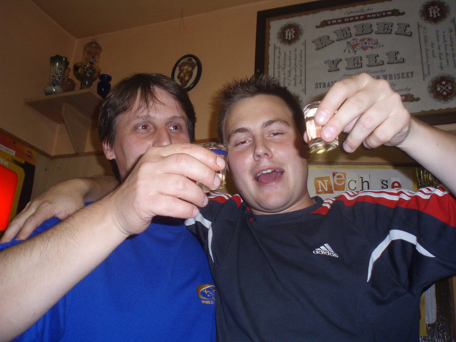 PB080104.jpg